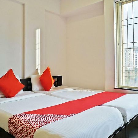 Oyo 12227 Hotel Resonare Baner プネ エクステリア 写真
